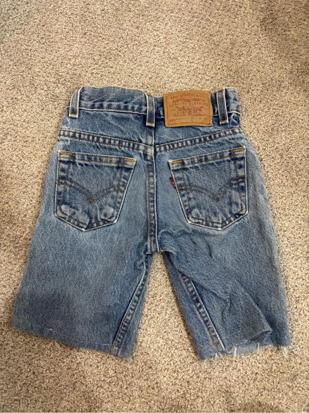 Vintage 2000’s Levi’s 505 boy’s jeans made into jorts  size 5 Y2K vintage Levi’s